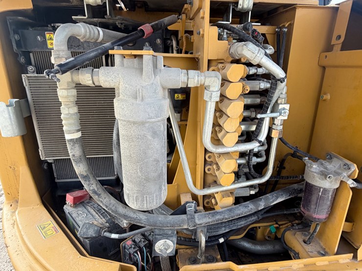 2016-caterpillar-308e2-cr-image-11