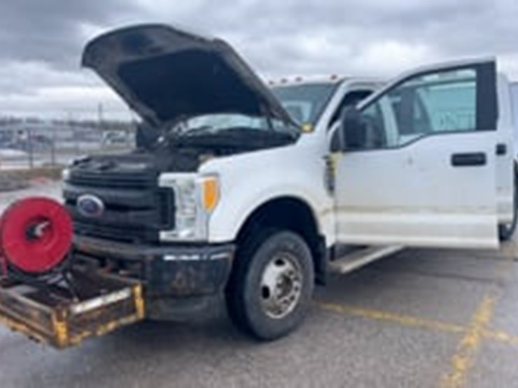 2017-ford-f350-image-9