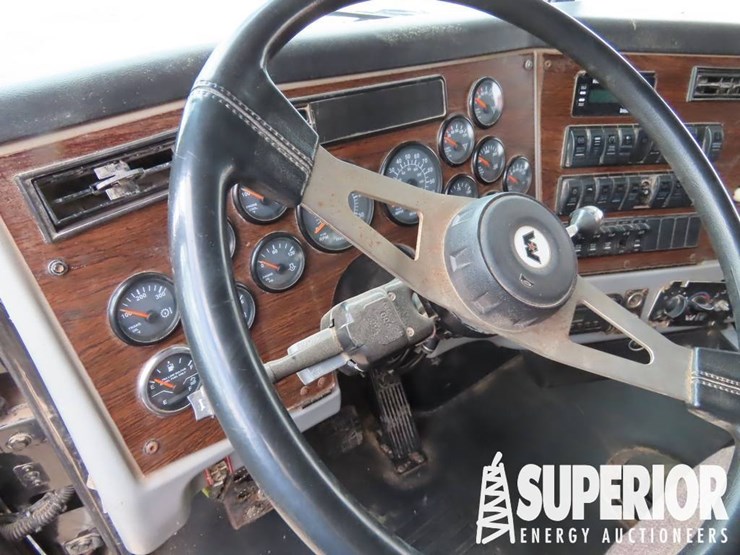 2013-western-star-4900-image-7