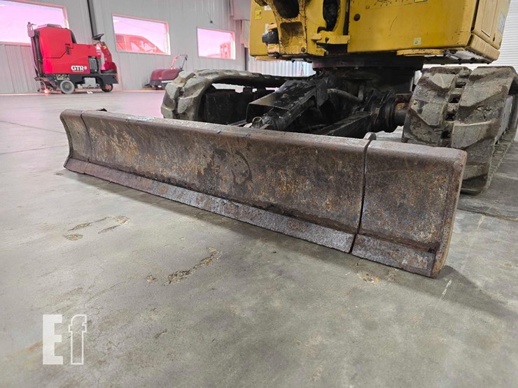 2021-caterpillar-301.8-image-11