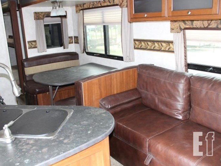 #6302-2015-keystone-ultra-lite-premier-by-bullet-3-image-8