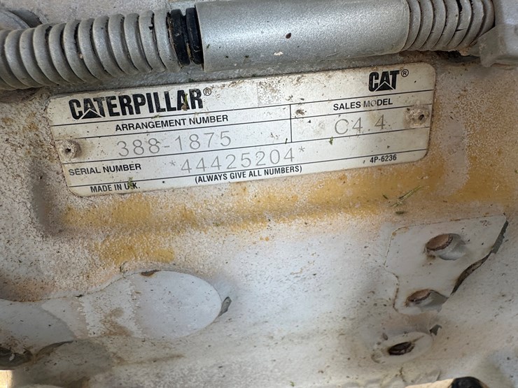 caterpillar-engine-image-2