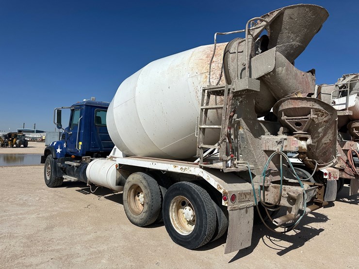 2005-mack-cv713-mixer-truck-image-9