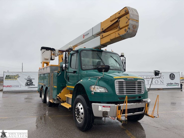 2011-freightliner-m2-106-image-2