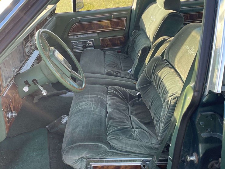 1980-lincoln-continental-town-car-image-37