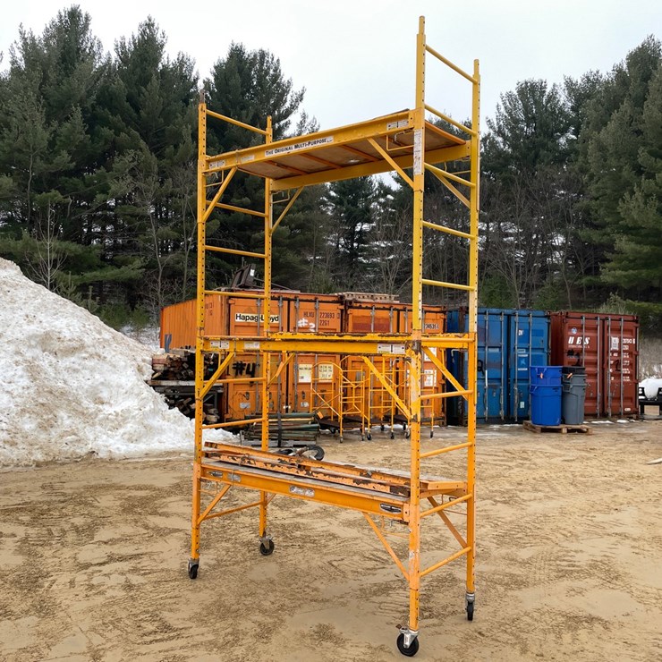 #3948 • (2) Rolling Bil-Jax Scaffolding