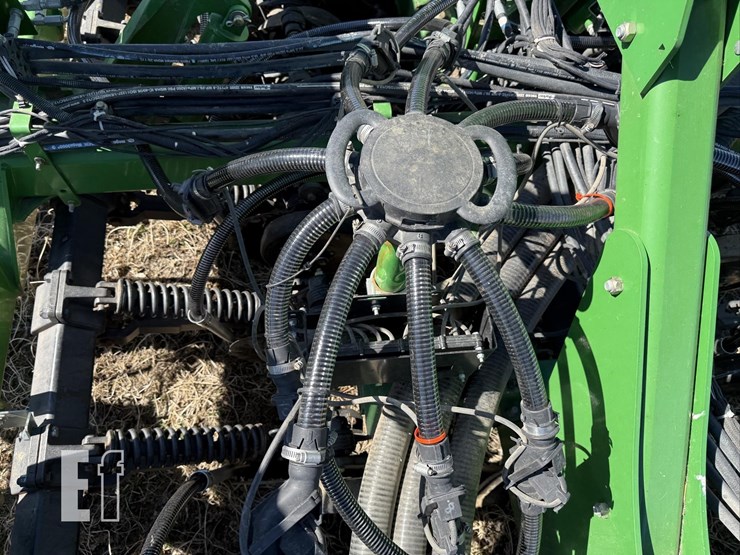 2012-john-deere-1890-image-40