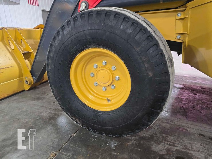 2023-deere-310-g-tier-image-28