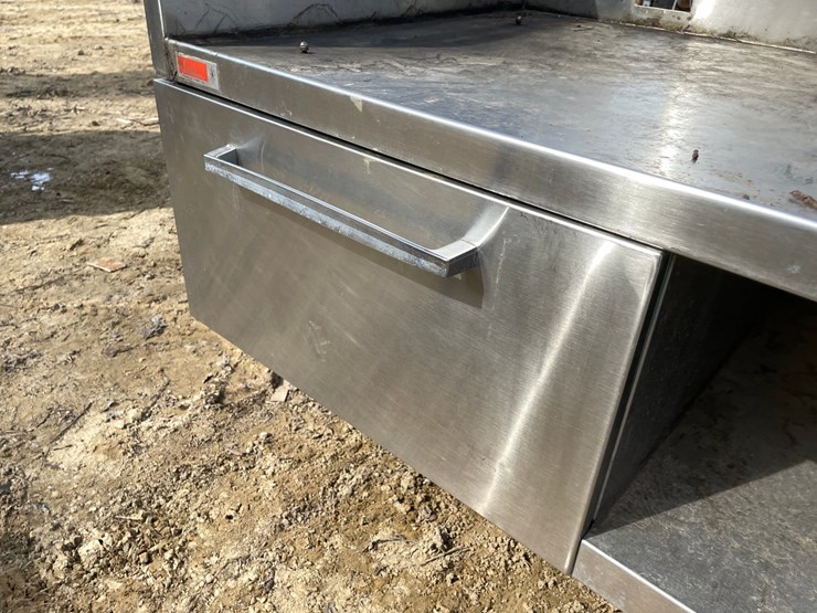 #3973-•-stainless-steel-prep-table-image-12