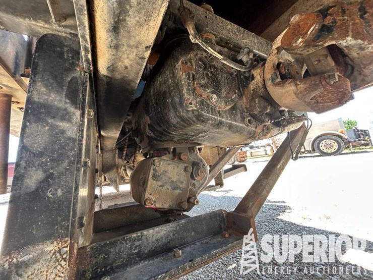 2007-mack-granite-cv713-image-11