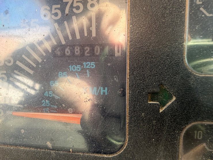 1990-international-4900-image-39