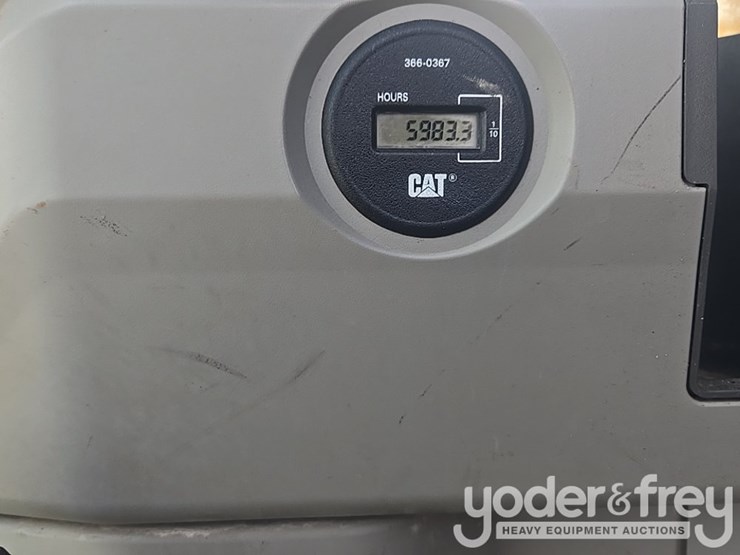 2017-caterpillar-336fl-image-114