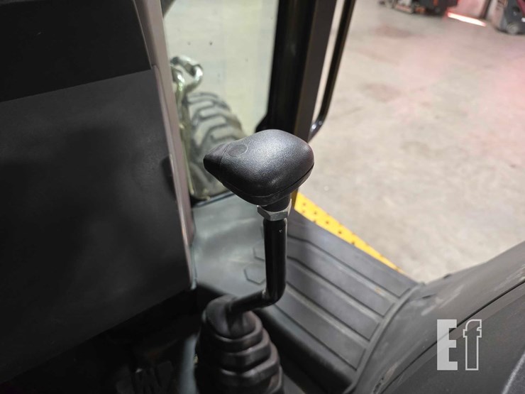 2022-caterpillar-416-image-21