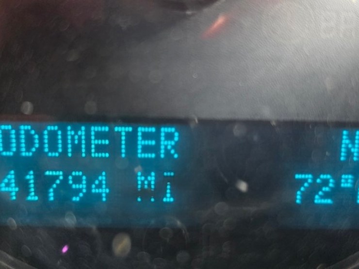 2011-chevrolet-2500-image-73