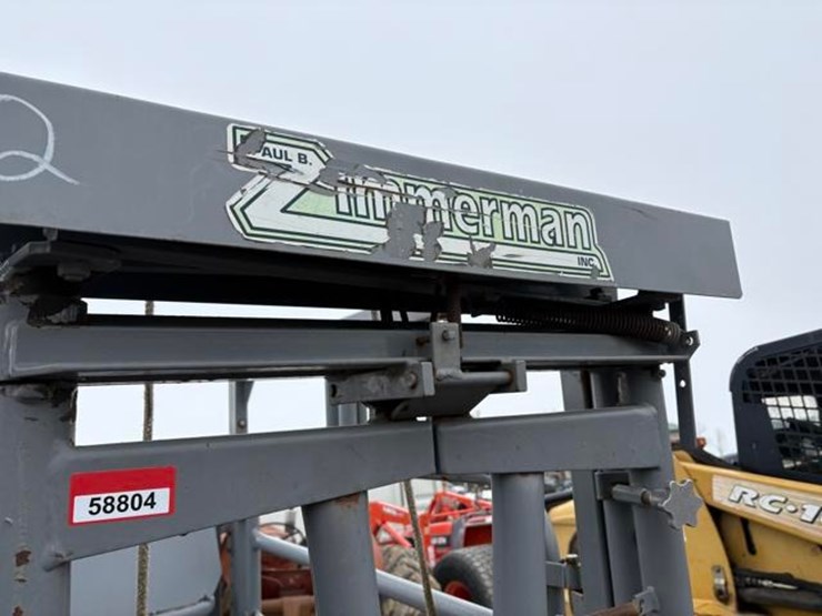 zimmerman-portable-cattle-head-lock-image-8