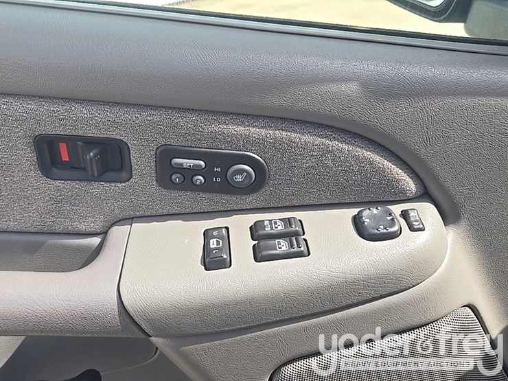 2002-chevrolet-silverado-2500hd-image-79