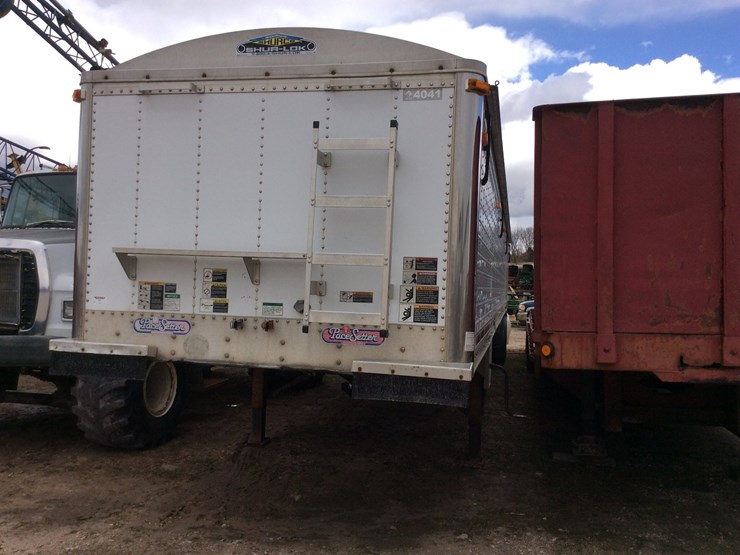 2006-wilson-hopper-bottom-image-3