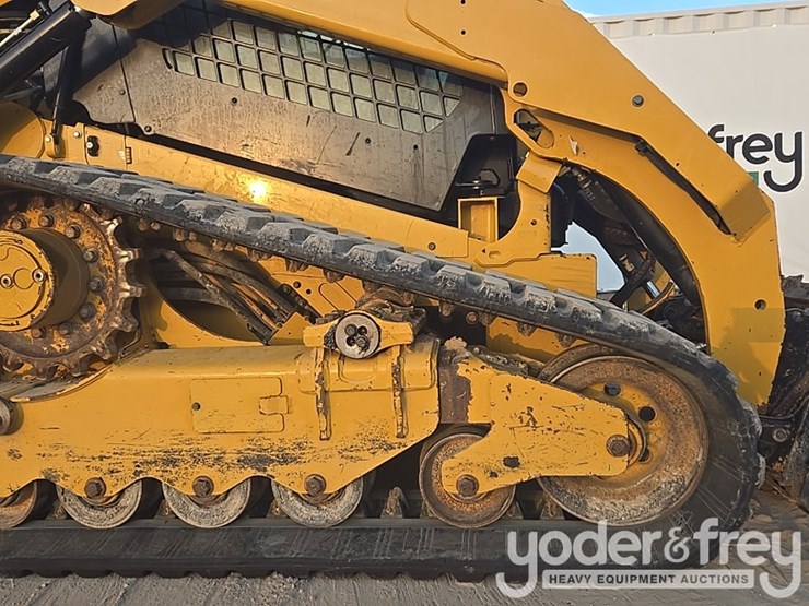 2022-caterpillar-289d3-image-17