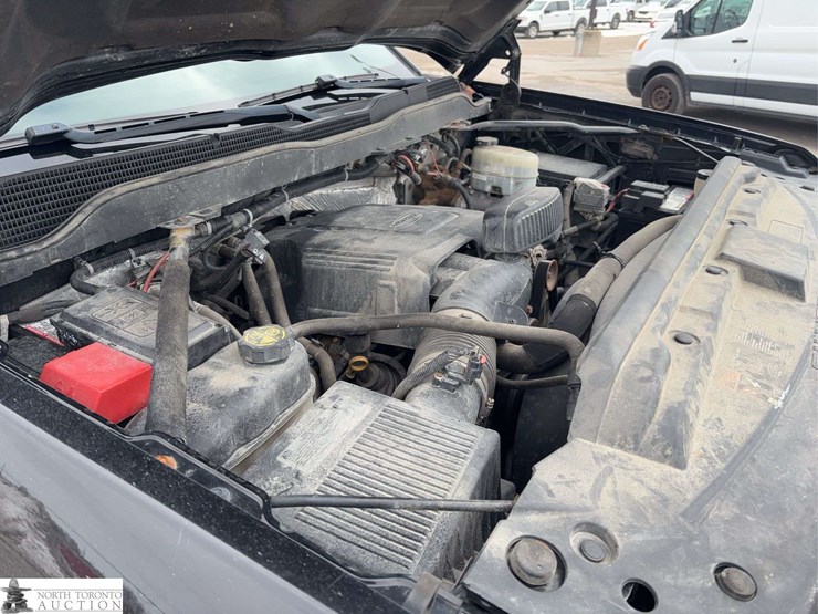 2016-chevrolet-silverado-2500hd-image-32