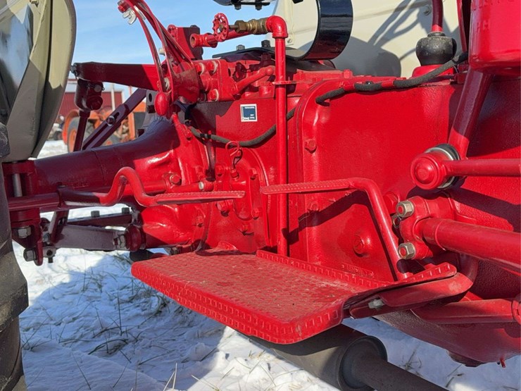 1952-ford-8n-image-27