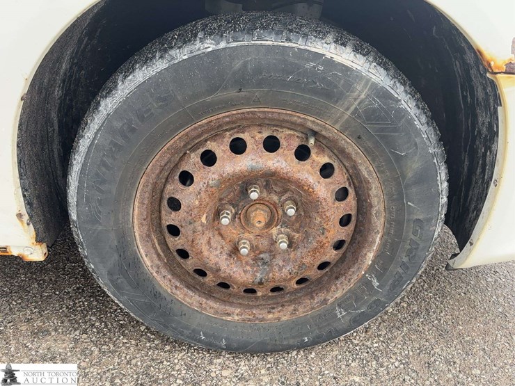 2011-dodge-grand-caravan-se-image-41