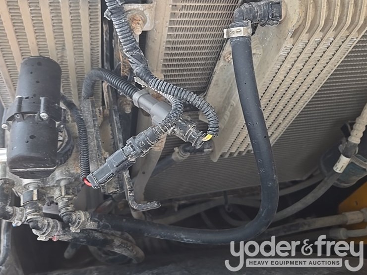 2018-jcb-512-56-image-81