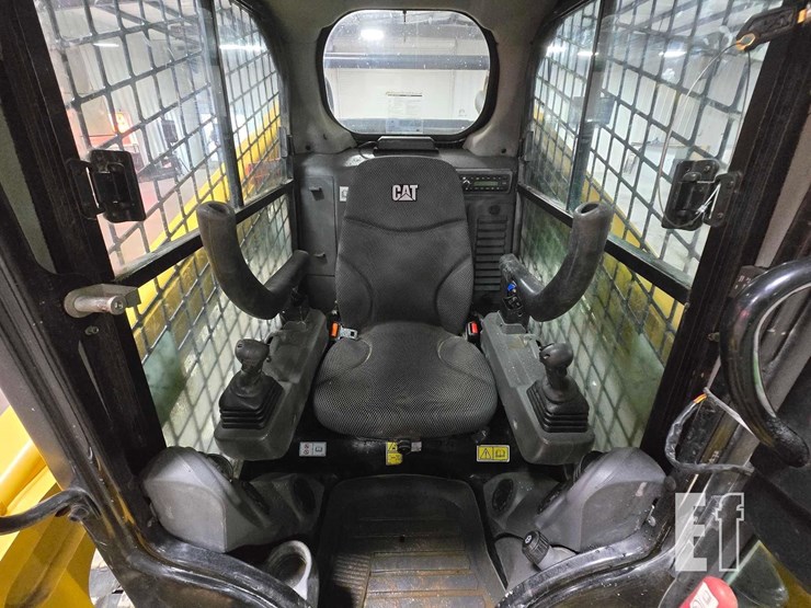 2022-caterpillar-289d3-image-13