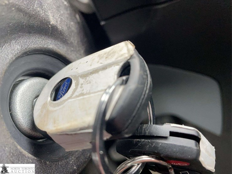 2016-ford-transit-image-15