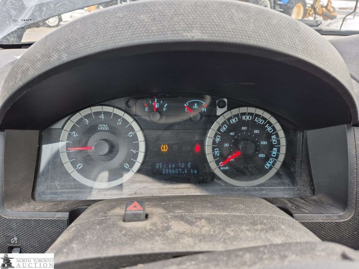 2011-ford-escape-xlt-image-12