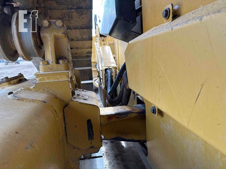 2020-caterpillar-d6-xe-lgp-image-36