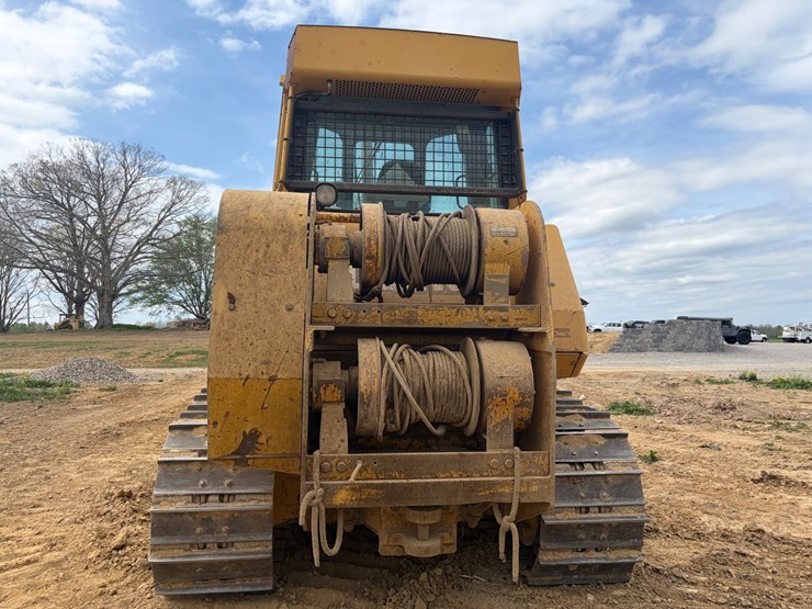 deere-750c-lt-image-13