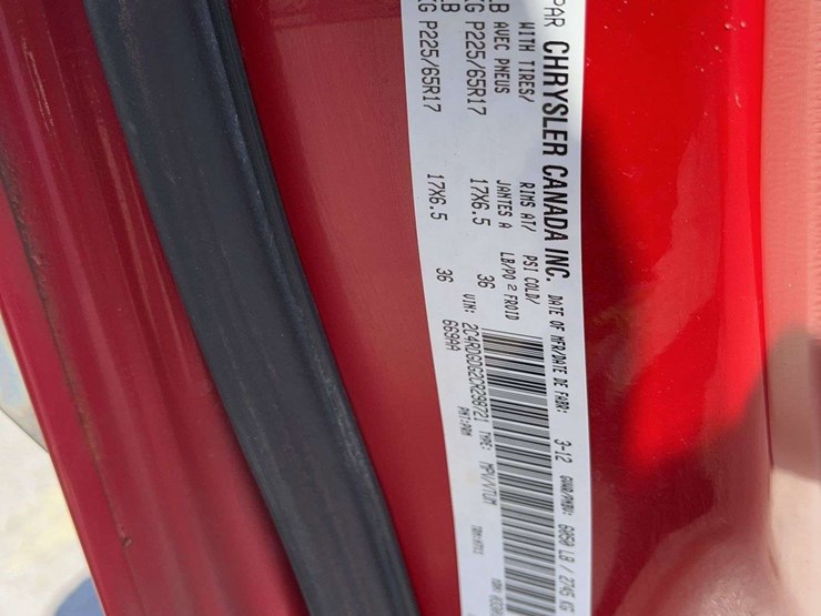 2012-dodge-grand-caravan-crew-image-17