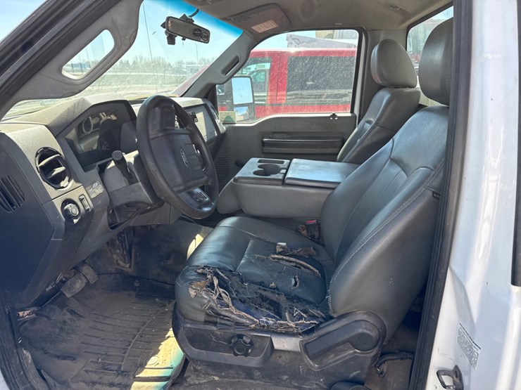 2012-ford-f550-image-5