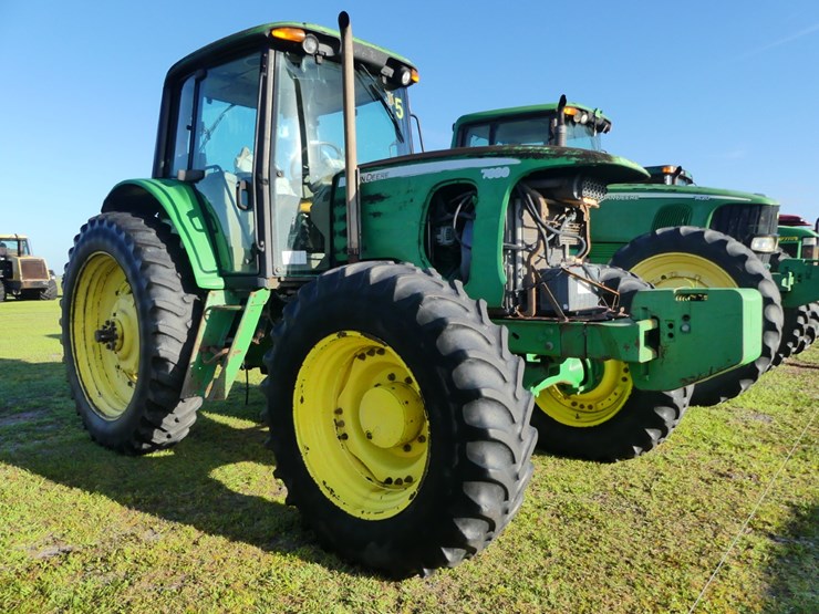 2011-john-deere-7330-image-2