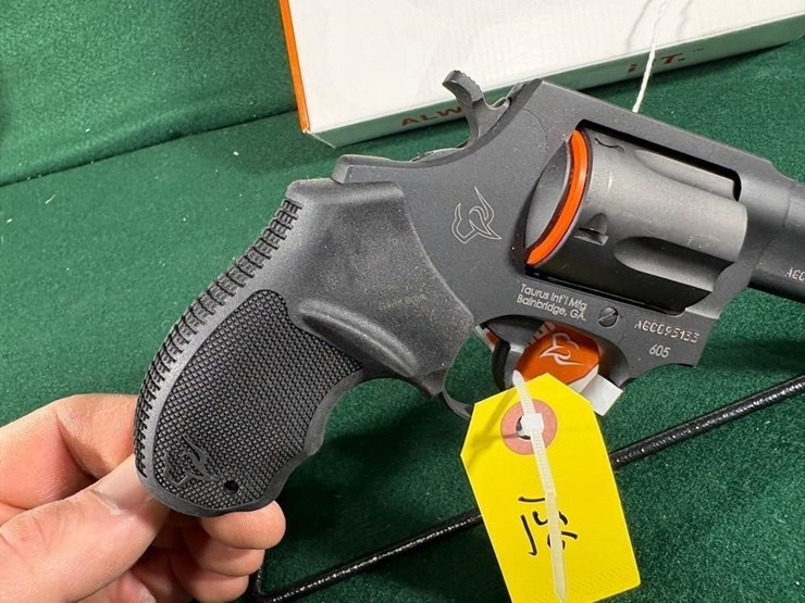 taurus-mdl-605-357-mag-revolver-image-3