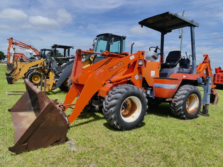 2001-kubota-r520-image-1