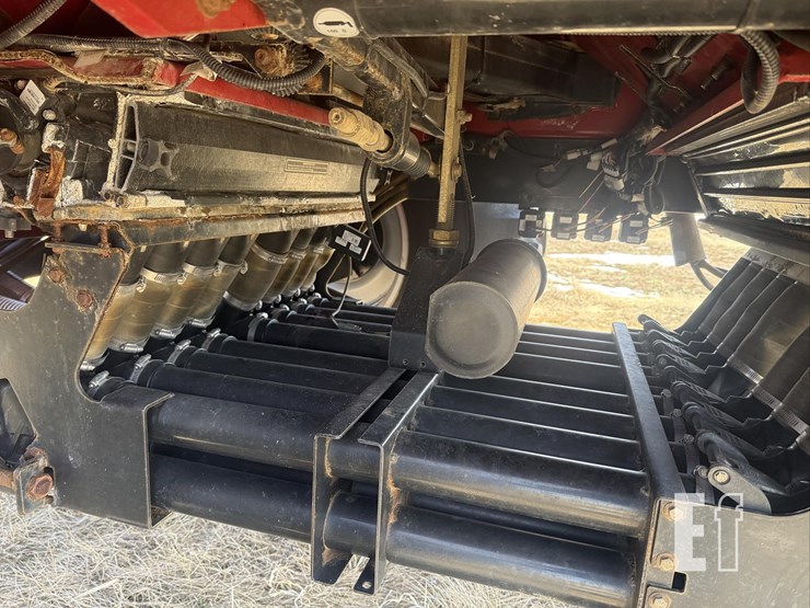 2011-case-ih-3430-image-75