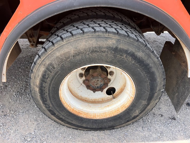 2001-international-4900-image-13