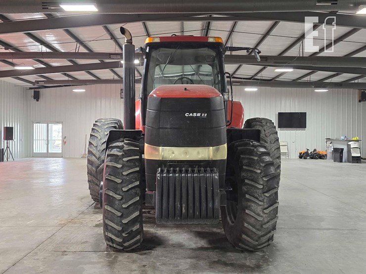 case-ih-magnum-245-image-7