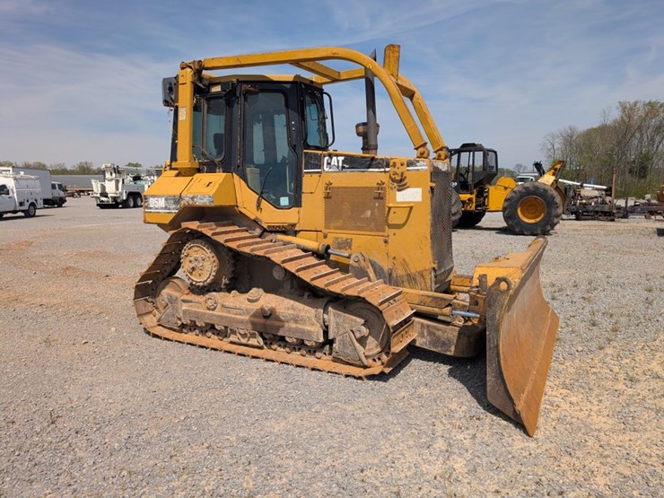 2001-caterpillar-d5m-xl-image-2