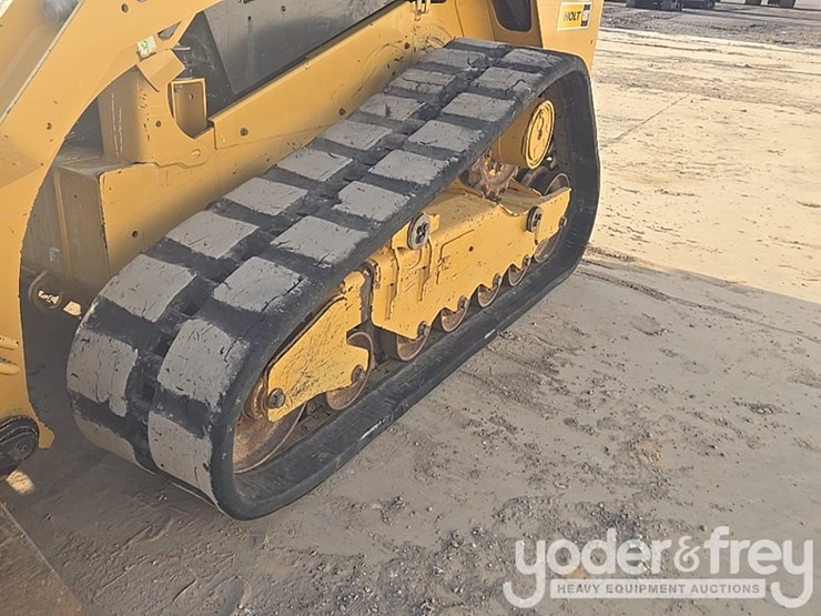 2021-caterpillar-289d3-image-10