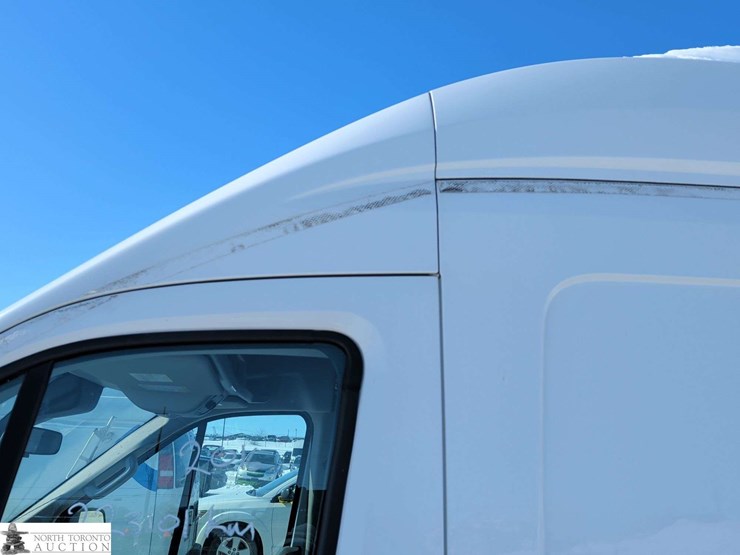 2016-ford-transit-image-26