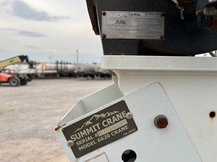 2002-sterling-lt9500-image-15