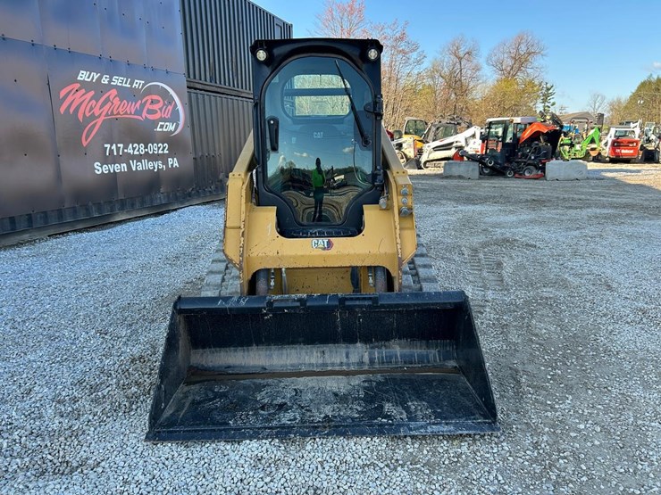 2023-caterpillar-259d3-image-7