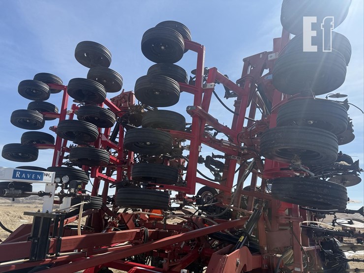 2011-case-ih-3430-image-57