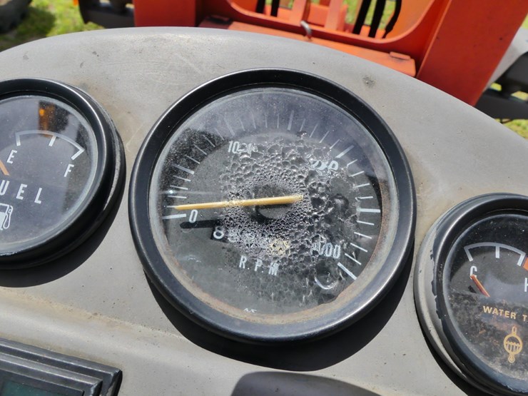 2012-kubota-r520s-image-14