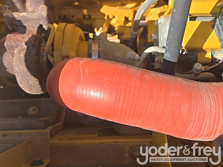 2019-caterpillar-336-image-71