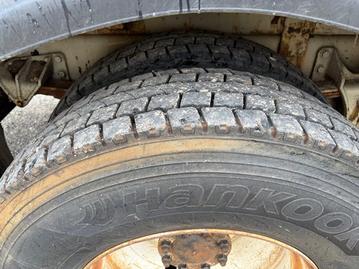 2009-international-durastar-4300-image-10