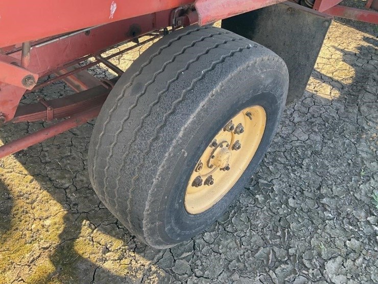 new-holland-1095-image-27