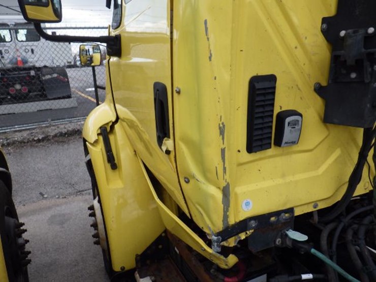 2016-international-8600-image-13